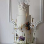 Bees Queen Cake