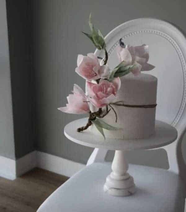 Floral-Cake-2.5kg-–-550-3kg-–-650.jpeg Floral Cake - Image 1