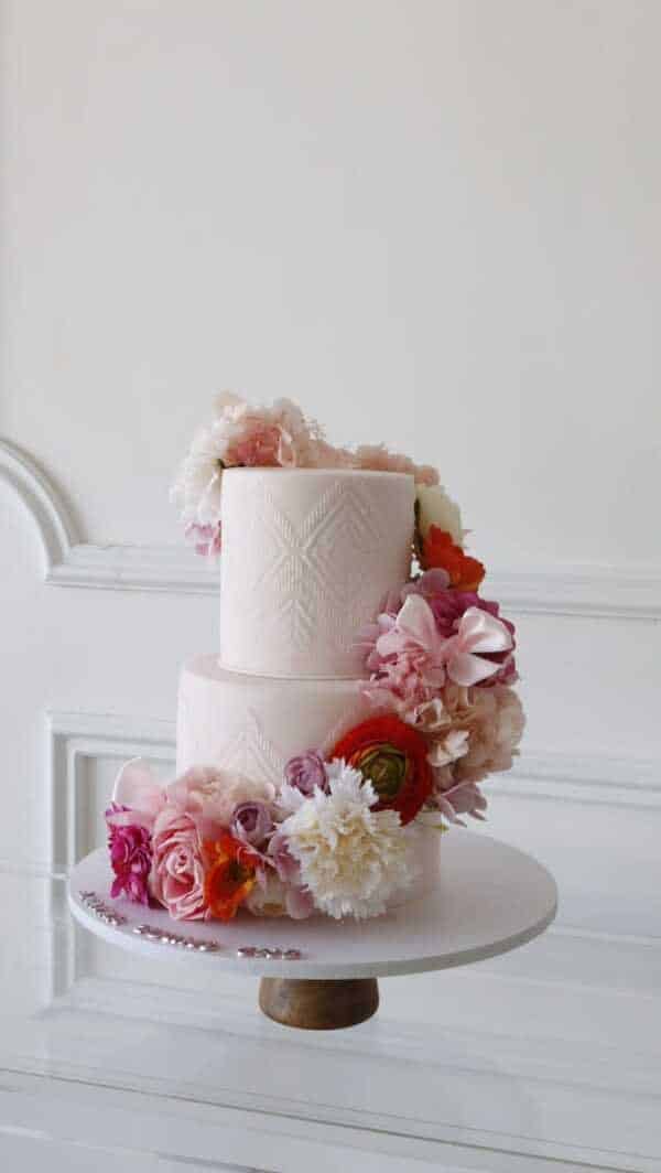 Floral-Pink-Cake6kg-1200-AED7kg-1400-AED-2.jpeg Floral Pink Cake - Image 1