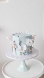 Flowers Blue Cake - Image 2