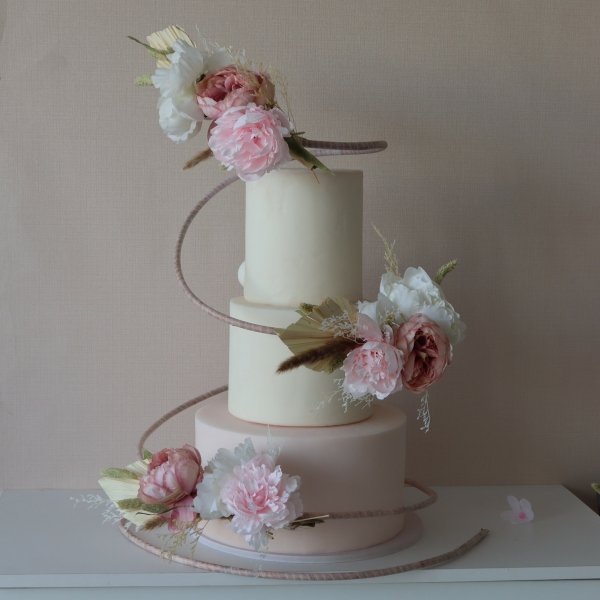 square-1-9.jpg Bridal Blossom Cake - Image 1